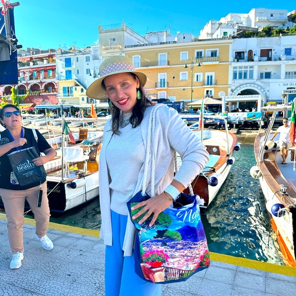 Meet your Posher, Rachael - Picture 2 of 9